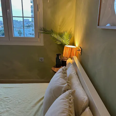 Apartment Mediterranean Near The With Seaview, Pool & Balcony *